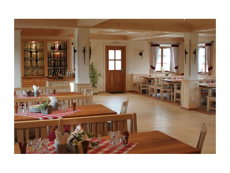 Destillenzi, Hochzeiten, Events, Eventlokation, Tagung, Geburtstag feiern, Vorträge, Teambilding, Meeting, Firmenfeier, Jubiläum, Weihnachtsfeier, Familienfeier, Workshop, Veranstaltung, Party, Disco, Feier in Natur